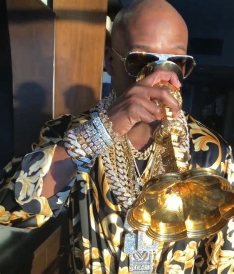 floyd mayweather yellow gold.